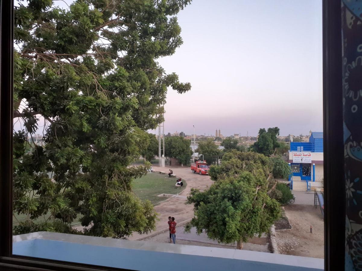 Nile Roof Hotel& Restaurant ルクソール エクステリア 写真